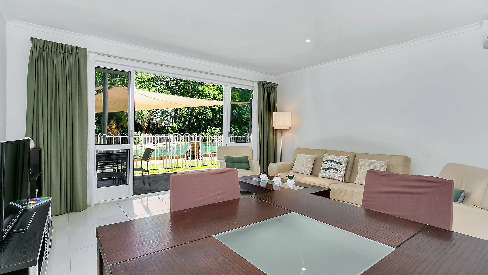 Hotel Coral Coast Resort Accor Vacation Club Apartments Palm Cove